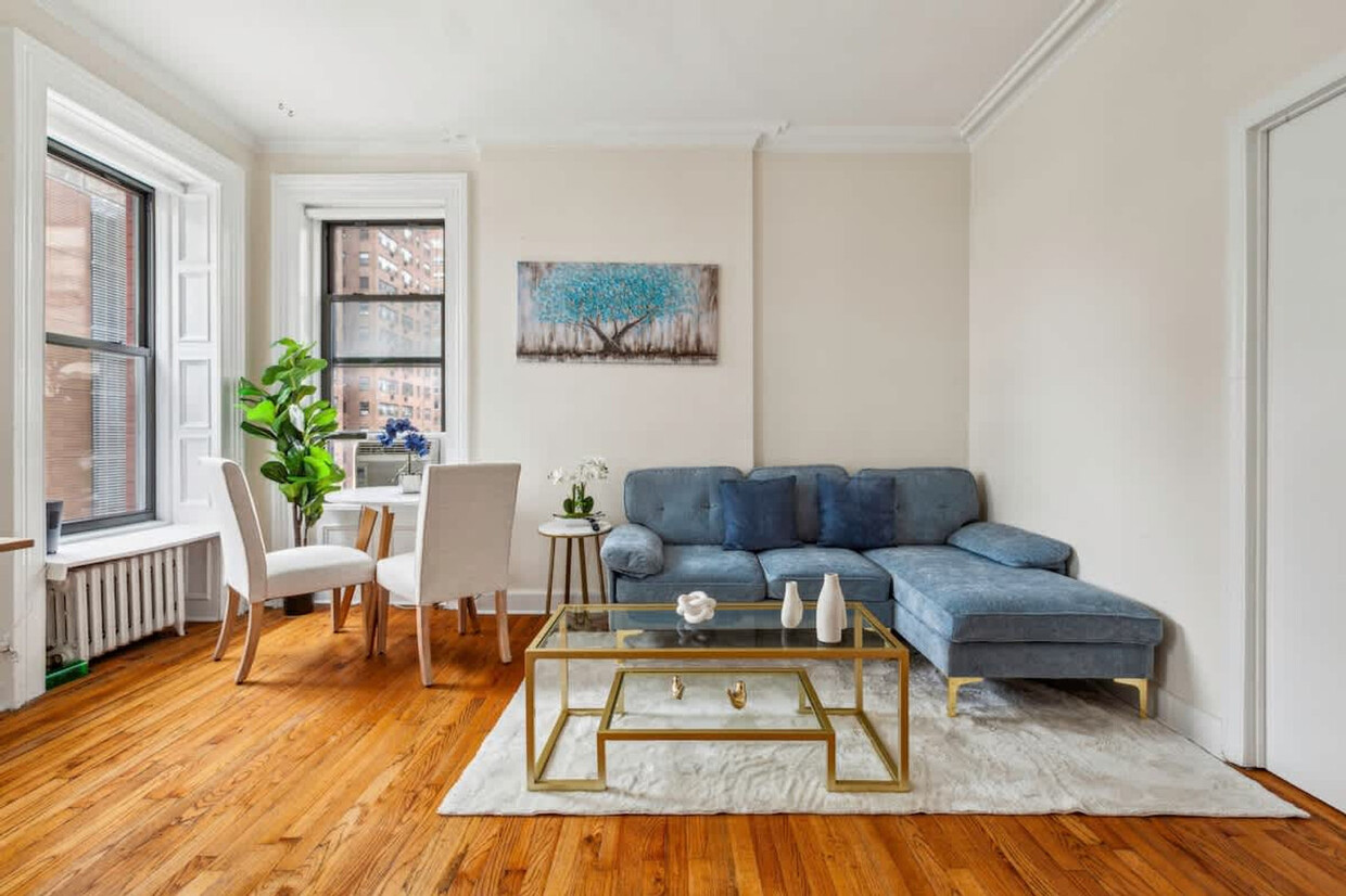 Foto principal - 300 E 69th St