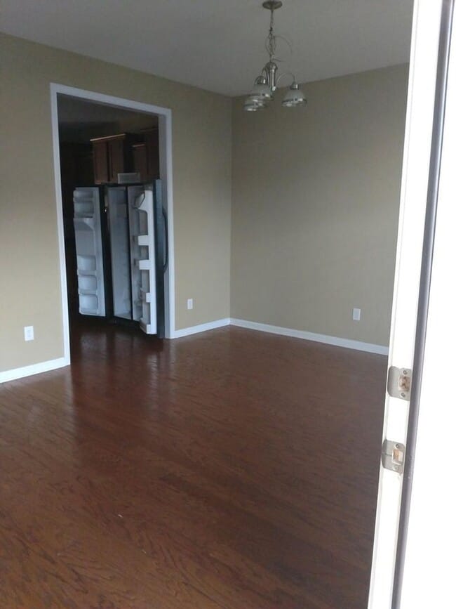 Building Photo - Gated Community off Central Ave in Summerville!