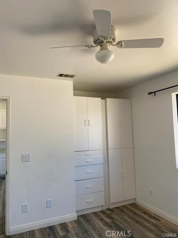 Building Photo - 14961 Walnut St