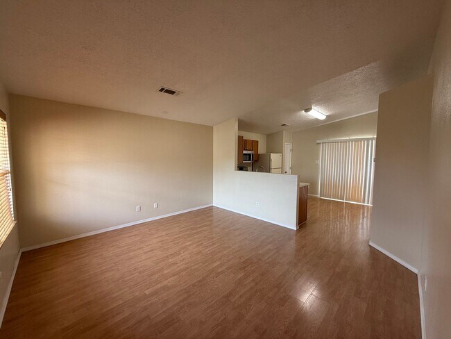 Foto del edificio - 10615 Monte Bello Ct NW