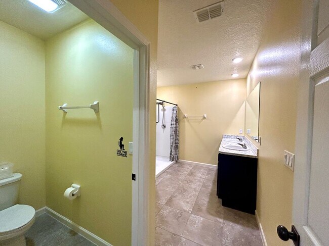 Foto del edificio - 3528 Loggerhead Ln