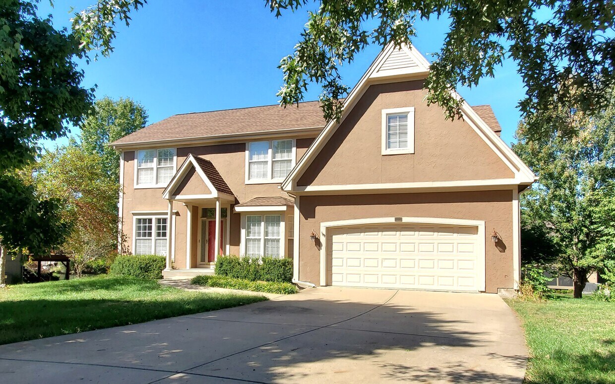 5004 W 156th St, Overland Park, KS 66224 House for Rent in Overland
