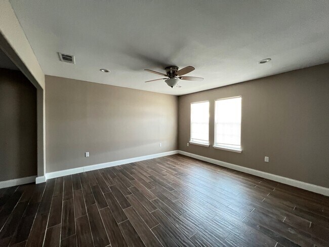 Foto del edificio - 312 Hickory Ave
