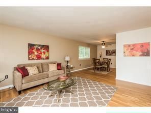 Foto del edificio - 302 Lynn Dr