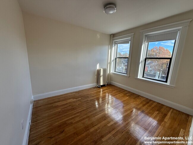 Foto del edificio - 1161 Commonwealth Ave