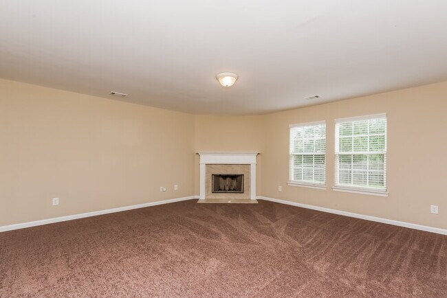 Building Photo - 2890 Centerglen Ln