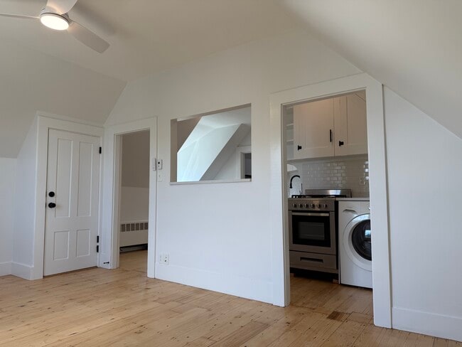 Building Photo - 23 Ingalls Ter