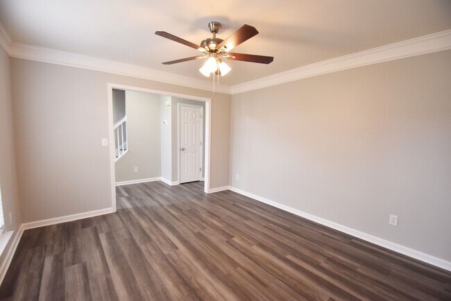 Foto del edificio - 9713 Steele Meadow Rd