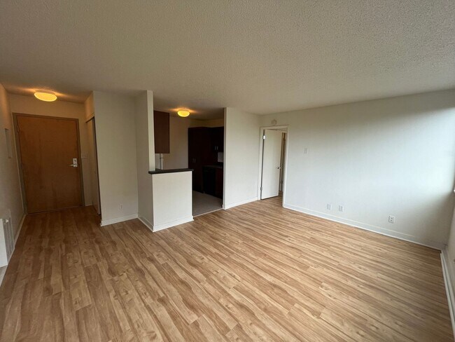 Foto del edificio - 1Bd/1Ba Home in Goose Hollow neighborhood ~ Secured Garage Parking and Additional Storage Unit!!!