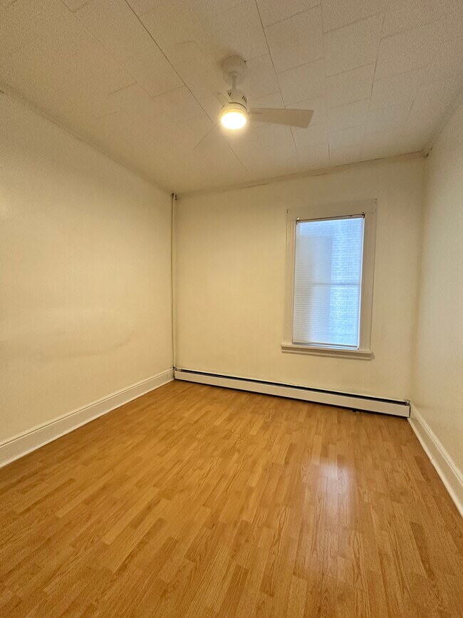 Foto del edificio - 209 Lanza Ave