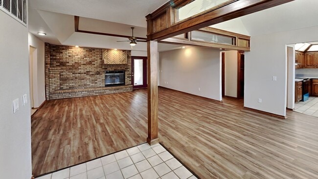 Building Photo - Charming 3 Bed 2 Bath Home with Storm Shel...