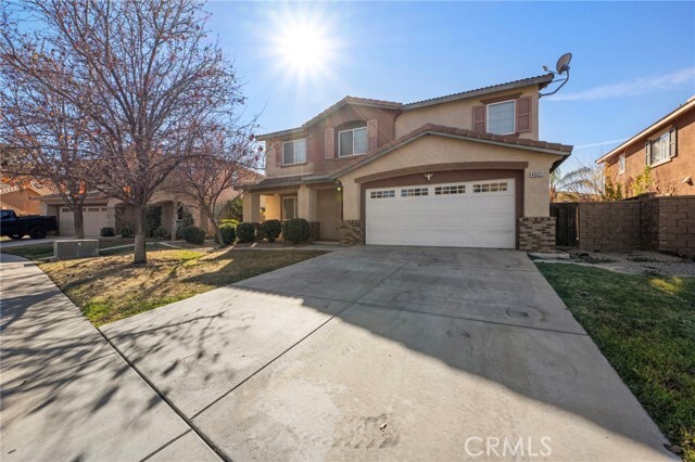 Foto principal - 45011 Thalia Ln