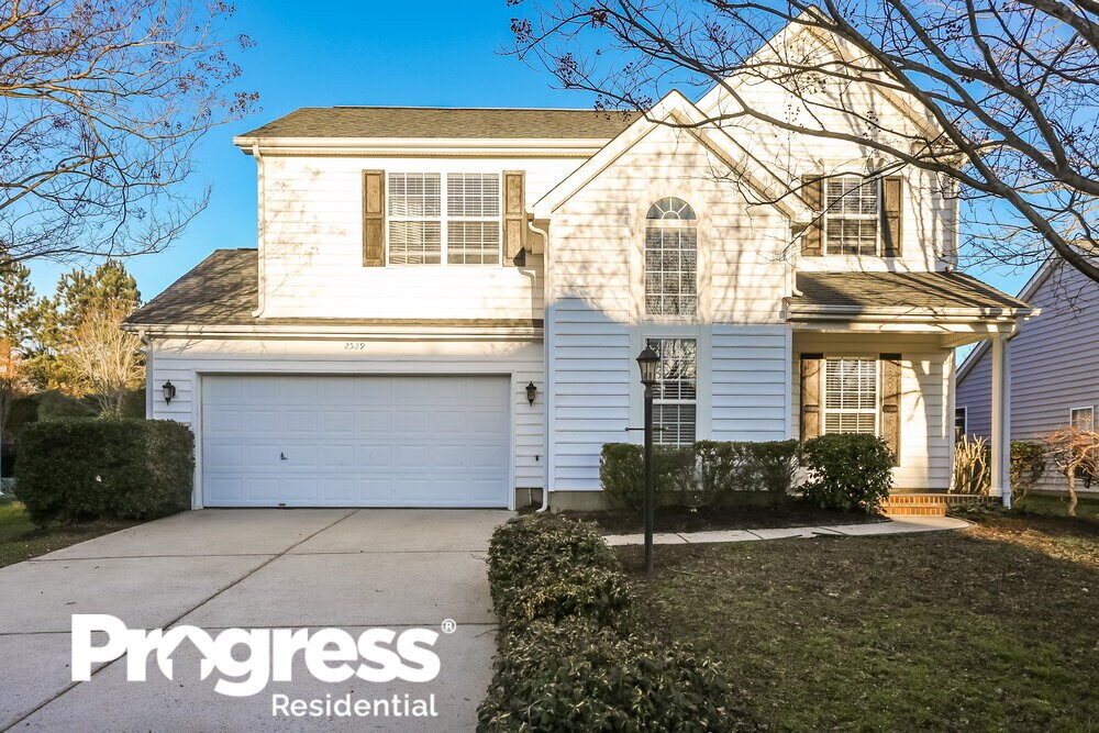 Primary Photo - 2529 Governors Pointe Ct NE