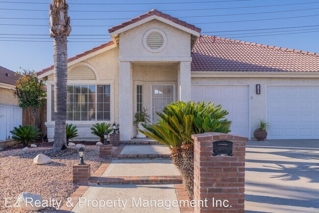 Building Photo - 3 br, 2 bath House - 2910 Cypress st