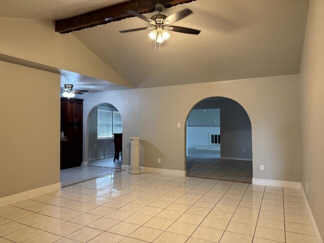 Foto del edificio - 3114 Kleinmann Ave