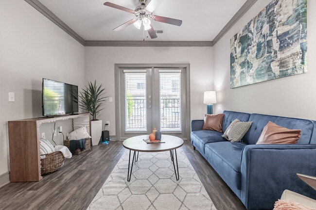 The Manor at Weston apartments — community photo - The Manor at Weston