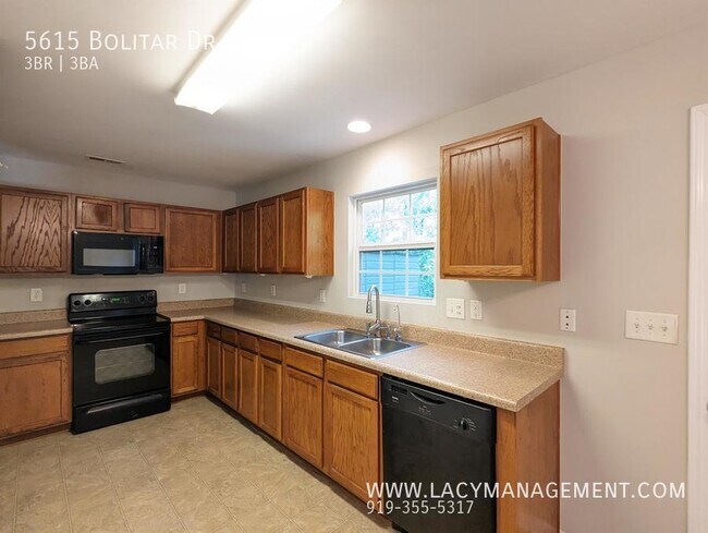 Building Photo - 5615 Bolitar Dr