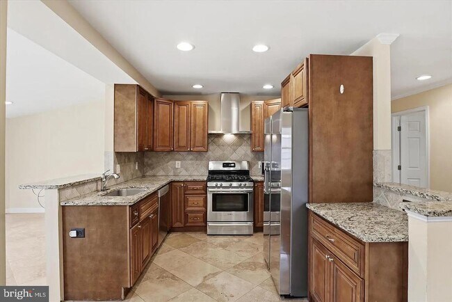 Foto del edificio - 7416 Sportsman Dr