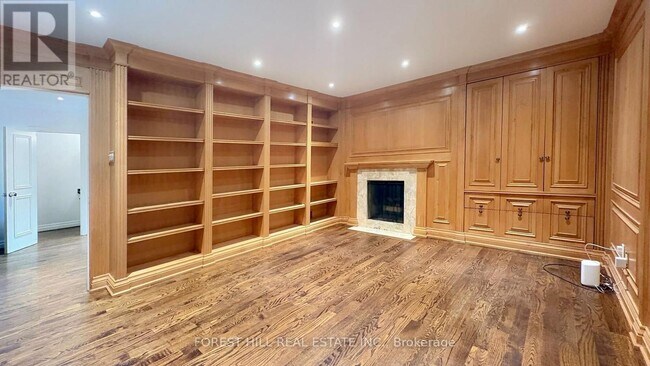 Building Photo - 19 Chieftain Crescent