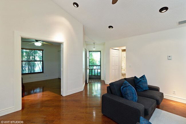 Foto del edificio - 700  Bannock Court