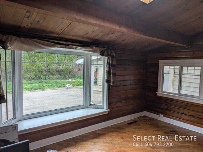 Photo du bâtiment - 46520 Clayton Ave