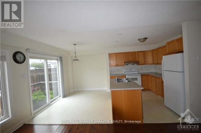 Building Photo - 252 Moss Grove St