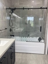 Building Photo - 50 Vineyard Ave