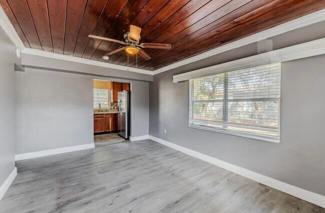 Foto del edificio - 112 W 34th St