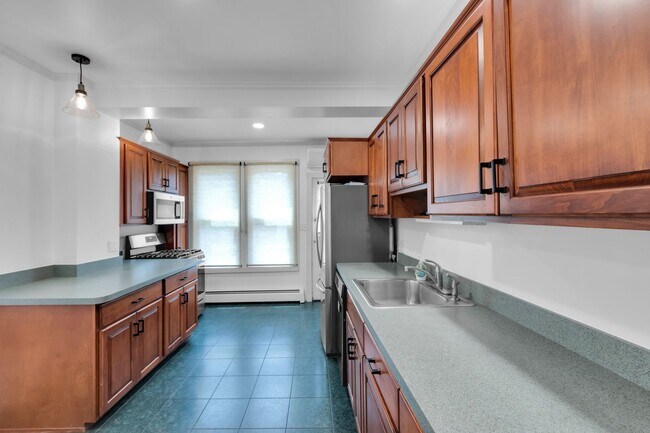 Building Photo - Charming Bethlehem Opportunity Near Historic Downtown