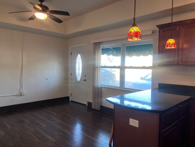 Foto del edificio - 7612 Orange Ave