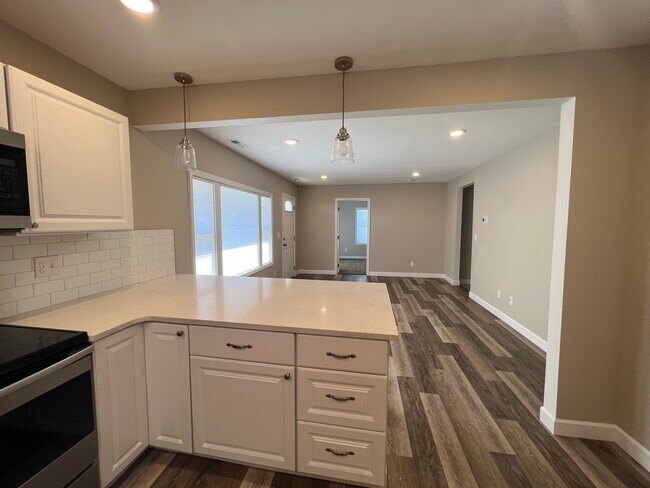 Foto del edificio - 109 E Fremont Ave