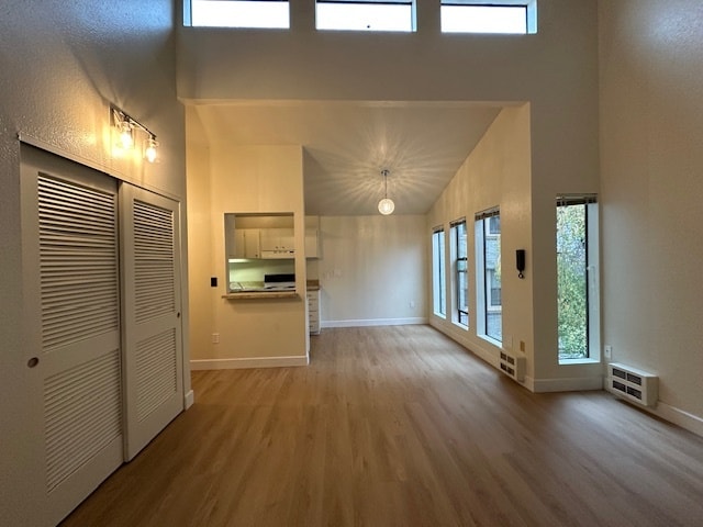 Foto del edificio - Capitol Crest