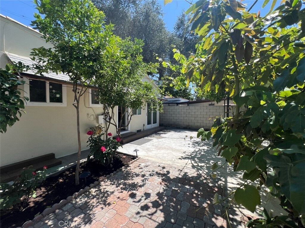 Foto del edificio - 1011 1/2 San Pascual Ave-1011