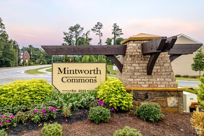 Building Photo - Mintworth Commons