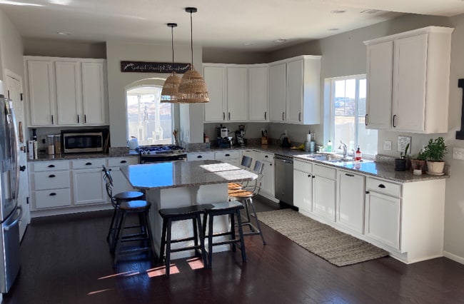 Building Photo - 5088 Eaglewood Ln