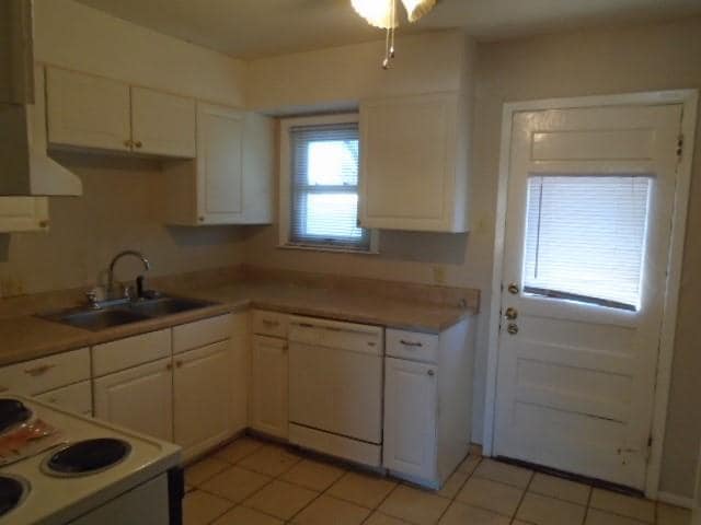 Building Photo - 1274 S San Jose Dr