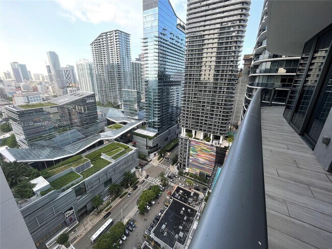 Foto del edificio - 55 SW 9th St