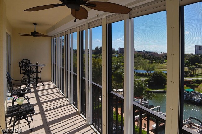 Foto del edificio - 4491 Bay Beach Ln