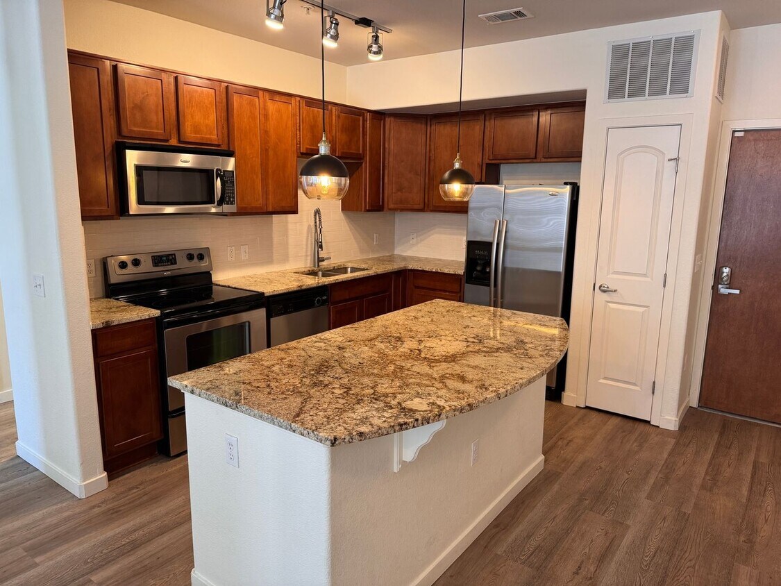 Primary Photo - Spacious 1BR Condo in Broomfield