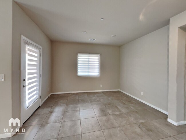 Foto del edificio - 12759 Silver Queen St