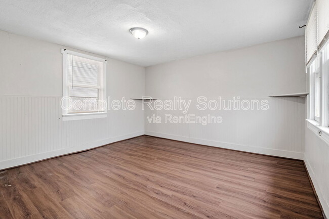 Building Photo - 221 W Felton Ave