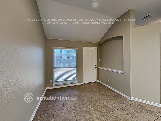 Building Photo - 501 Tumbleweed Dr