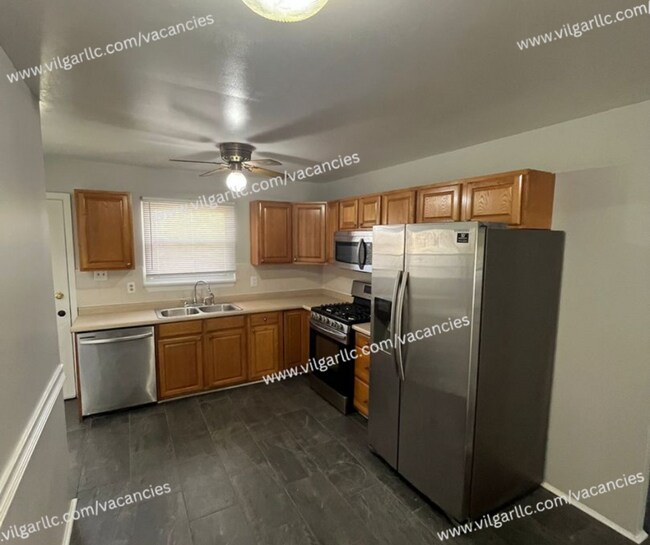 Foto del edificio - 5109-5111 W 78th Ln