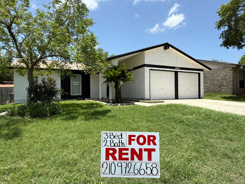Foto principal - 14419 Briarlake St