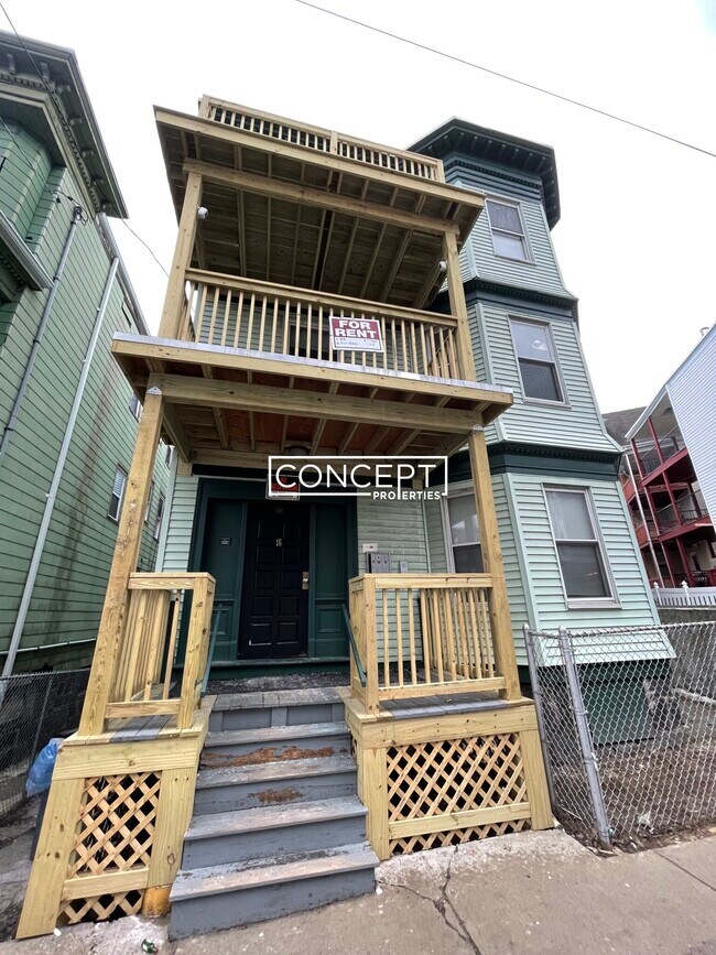 Building Photo - 16 Bird St