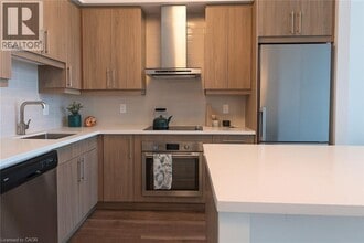 Building Photo - 2087 Fairview St