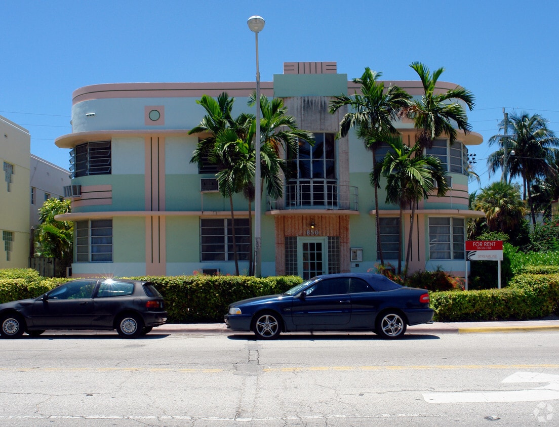 Building Photo - 850 15th St