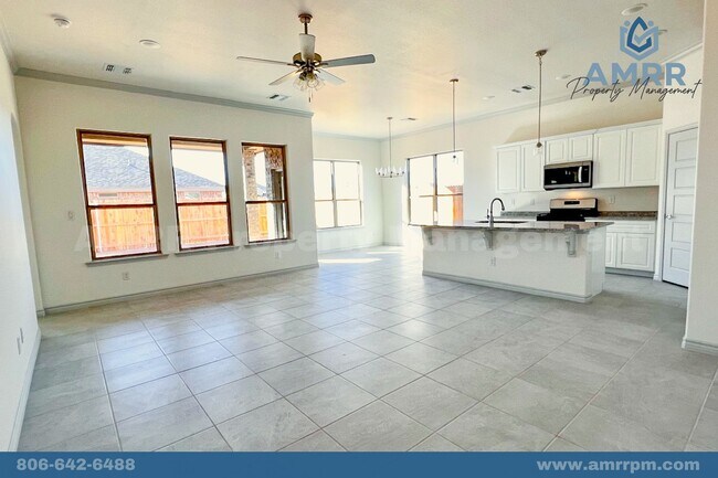 Foto del edificio - Welcome to Silverleaf Subdivision! Now leasing 3 bed/2bath family home!