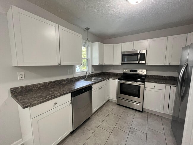 Photo - 1211 Laurel St House