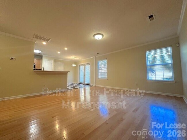 Foto del edificio - 131 Camforth Dr